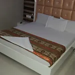 Celeste Colaba Hotel 2*