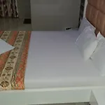 Celeste Colaba 2*