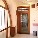 La-Bella Guest House