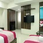 Hotel Plaza Executive - Near Bkc 3*