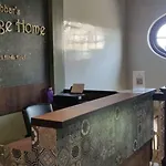 Hebbar's Heritage Hostel Mumbai