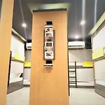 Stayvilla Hostel *