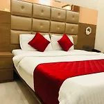 Guestinn Residency Hotel 3*