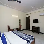 Oyo 4152 Hotel Annex Executive