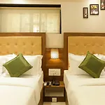 Hotel Amber Palace 3*