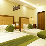 Hotel Amber Palace 3*