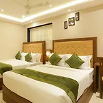 Amber Palace 3*
