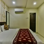 Guestinn Residency Hotel 3*