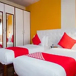 Oyo 12378 Kokila Hotel 3*