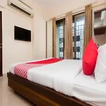 Oyo 20017 Silverkey Bandra East