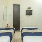 Oyo 845 Kailash Park Hotel 2*