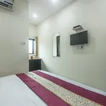 Hotel Oyo 845 Kailash Park