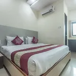 Oyo 845 Kailash Park Hotel 2*
