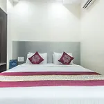 Oyo 845 Hotel Kailash Park