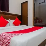 Oyo 24293 Amana International 3*