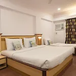 Oyo Flagship 561 Host Inn