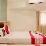 Plaza Executive - Near Bkc Hotel