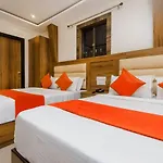 Hotel Sai Suites - Near Dadar Station