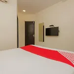 Oyo 10103 Hotel Aviva