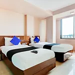 Imperial Residency Hotel 3*