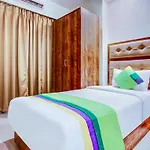Hotel Treebo Trend Bkc Grand 3*