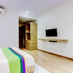 Treebo Trend Bkc Grand Hotel 3*