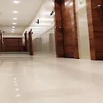 Hotel Sai Suites - Near Dadar Station
