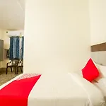 Oyo 43839 Aram Hotel