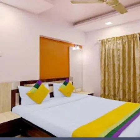 Daisy Residency 3*