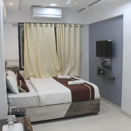 Park Andheri West 2*