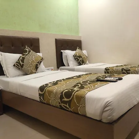 Hotel Golden Nest Popular Residency