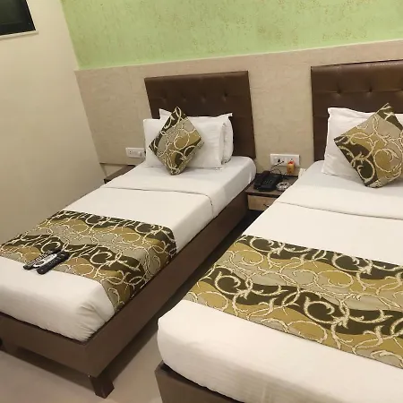 Golden Nest Popular Residency Hotel 2*