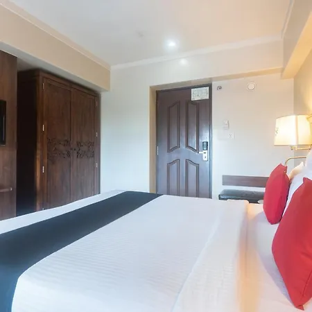 Capital O 618 Maharaja Hotel 3*