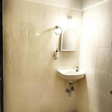 Hotel Daisy Residency 3*