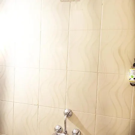Daisy Residency Hotel Mumbai