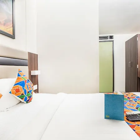 Fabhotel Regal International Hotel
