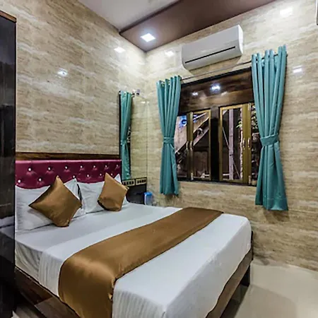Plaza- Near Byculla Railway Station Hotel