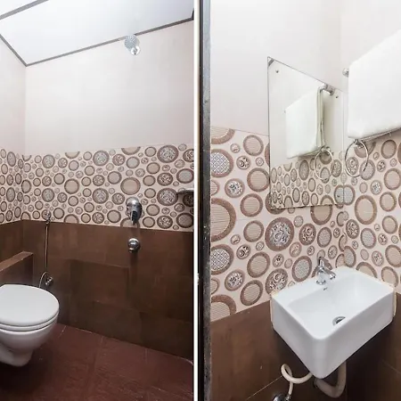 Hotel Plaza- Near Byculla Railway Station