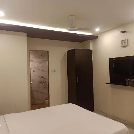 Hotel Bkc Palace