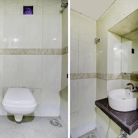 Oyo 74879 Imperial Palace Hotel 3*
