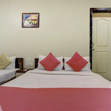 Oyo 74879 Imperial Palace Mumbai