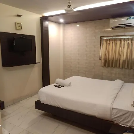 Hotel Bkc Palace