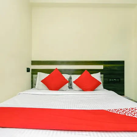 Oyo 23656 Parimeet Hotel