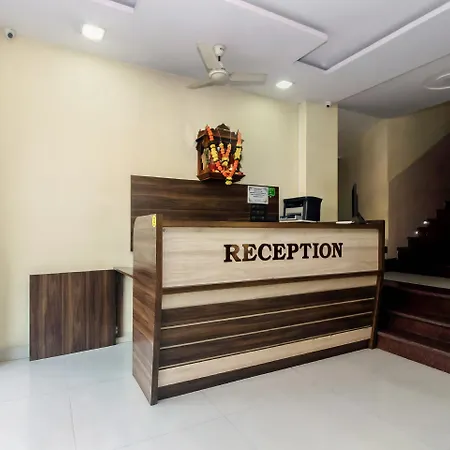 Oyo 23656 Parimeet Hotel 3*