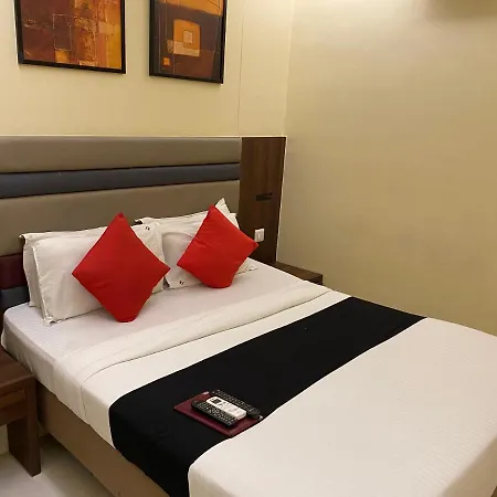 Hotel Regal International - Near International Airport Andheri East