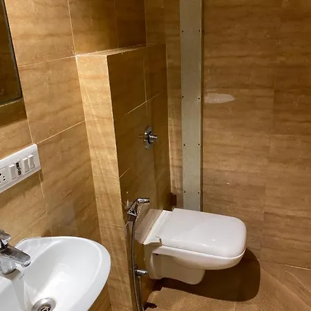Regal International - Near International Airport Andheri East Hotel 3*