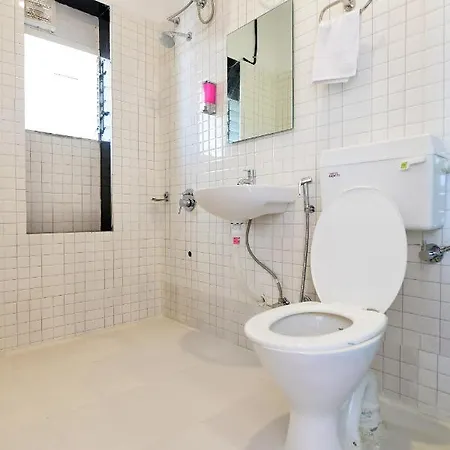 Gostops Lite Hostel