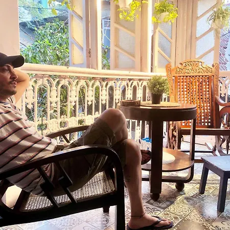 Gosolo Bandra Mumbai