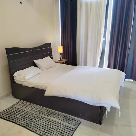 Royal Palms Guest house