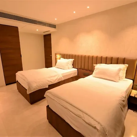 Anupam Residency Hotel 3*